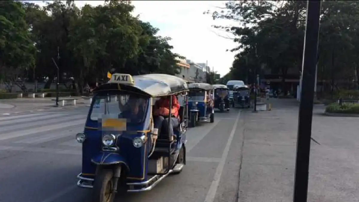 สั่งย้ายจราจรเชียงใหม่ตั้งวงดื่มเบียร์ในเครื่องแบบ ตั้ง คณะกรรมการสอบด่วนที่สุด ยันลงโทษทางวินัยเด็ดขาด