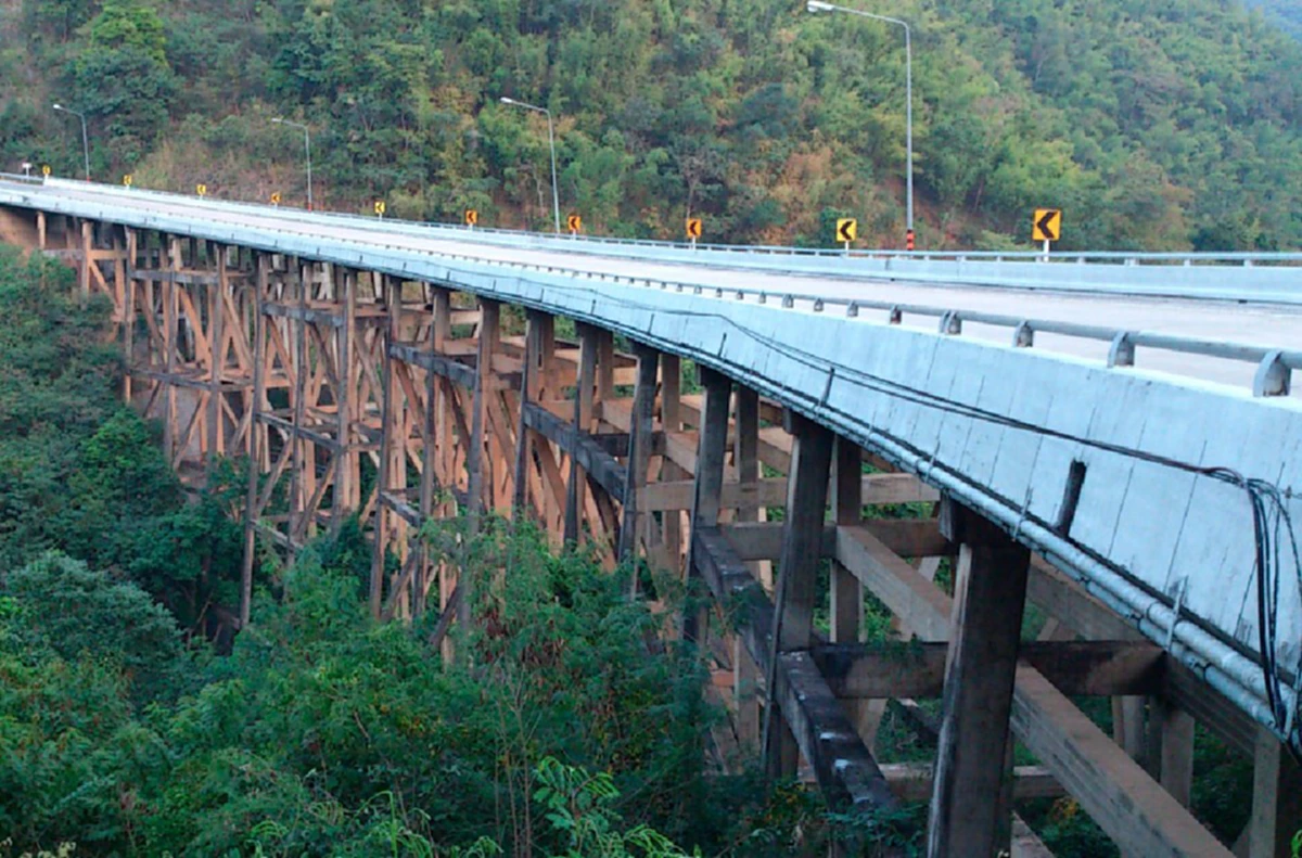 เปิดประวัติความอาถรรพ์ “สะพานห้วยตอง”เส้นทางสายมรณะ ที่เปิดใช้มากว่า 30 ปี