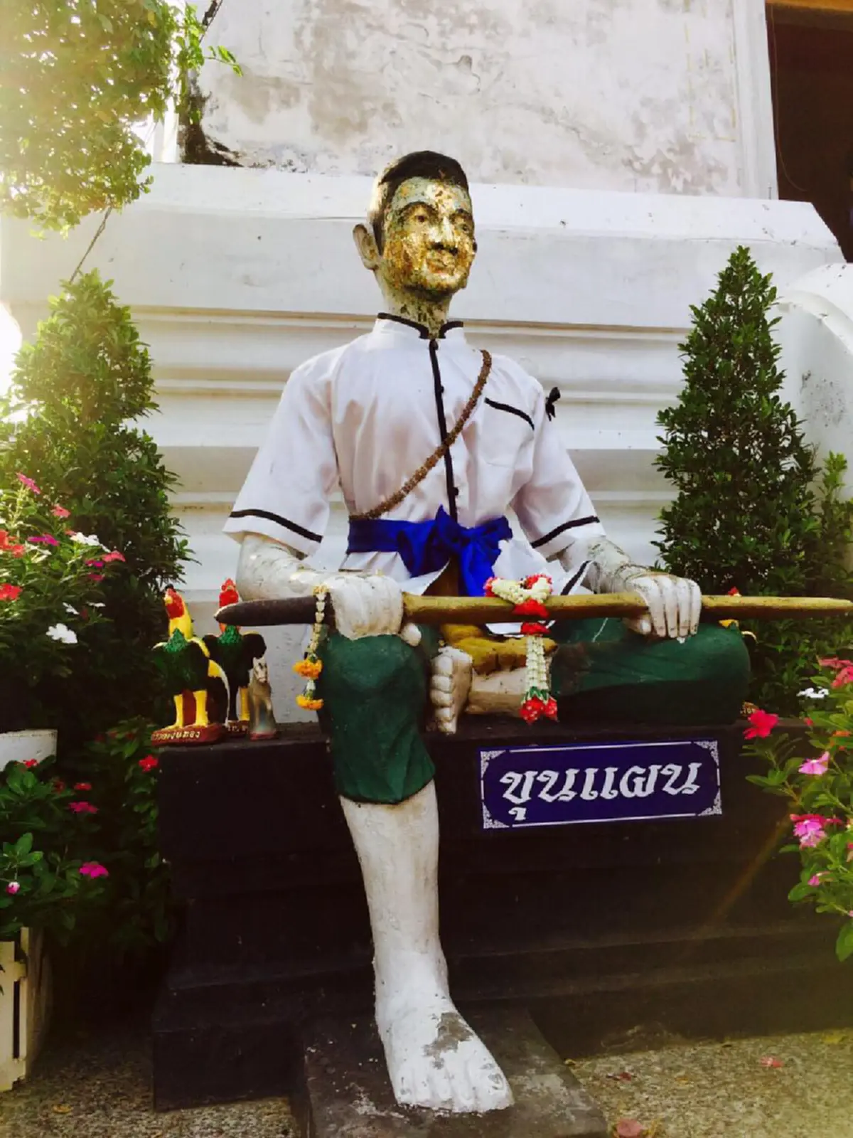 "ขุนแผน"..หรือ "พระยากาญจนบุรี"..มีอะไรดี? เป็นที่กล่าวขวัญถึง! นอกจากอาวุธคู่กาย"ดาบฟ้าฟื้น-ม้าสีหมอก-กุมารทอง"...(มีรายละเอียด)