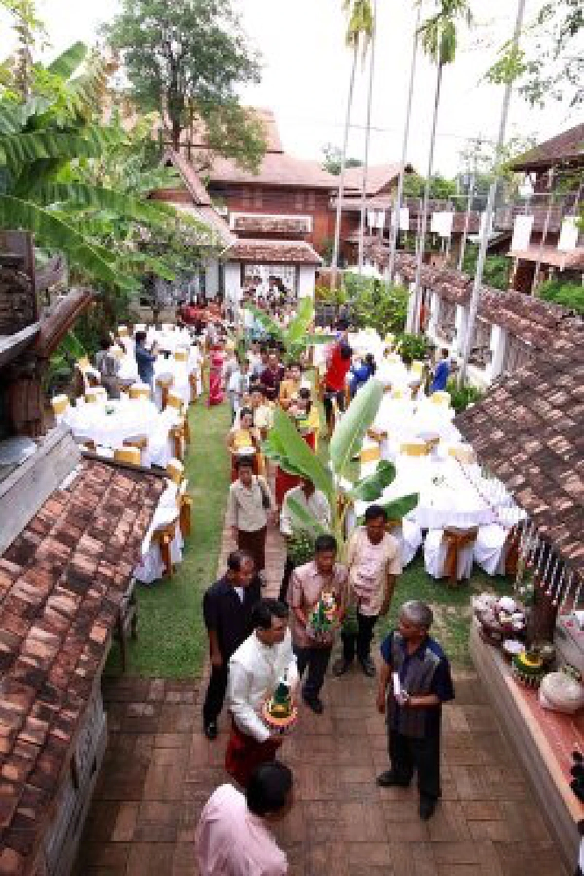 “การเตรียมพานขันหมากตามแบบประเพณีไทย”ที่คู่บ่าว-สาวควรรู้!!…มีอะไรบ้างในขบวนขันหมาก? การจัดลำดับขบวนขันหมากไทยจัดอย่างไร?