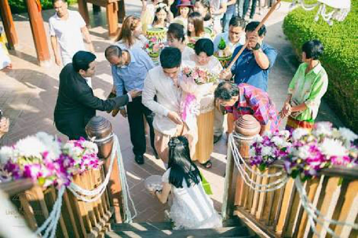 “การเตรียมพานขันหมากตามแบบประเพณีไทย”ที่คู่บ่าว-สาวควรรู้!!…มีอะไรบ้างในขบวนขันหมาก? การจัดลำดับขบวนขันหมากไทยจัดอย่างไร?