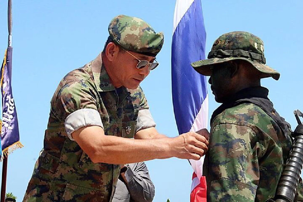 Sea- Air-Land !?!? "ทัพเรือ" ติดปีก Seal ยิ่งใหญ่...24 ทหารแกร่ง ผ่านหลักสูตรสุดโหด ฝึกในวันนี้นับว่าเป็นนักรบพิเศษคนหนึ่ง (รายละเอียด)