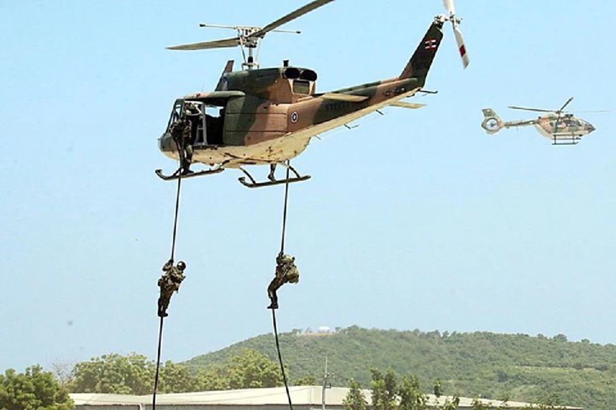 Sea- Air-Land !?!? "ทัพเรือ" ติดปีก Seal ยิ่งใหญ่...24 ทหารแกร่ง ผ่านหลักสูตรสุดโหด ฝึกในวันนี้นับว่าเป็นนักรบพิเศษคนหนึ่ง (รายละเอียด)