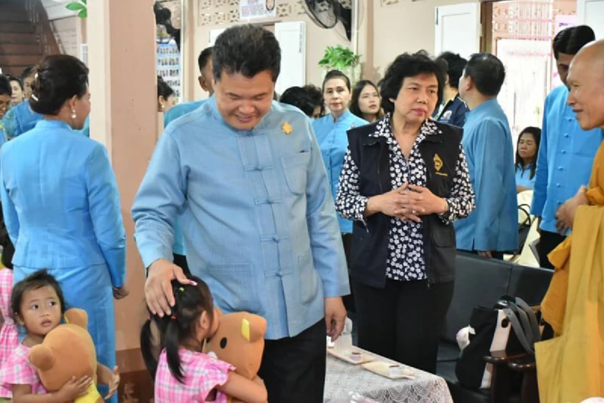 อธิบดี สถ. และ ประธานชมรมแม่บ้านกรมส่งเสริมการปกครองท้องถิ่น ลงพื้นที่จังหวัดตราด เพื่อเข้าร่วมการประชุมคณะกรรมการชมรมแม่บ้านท้องถิ่นไทย