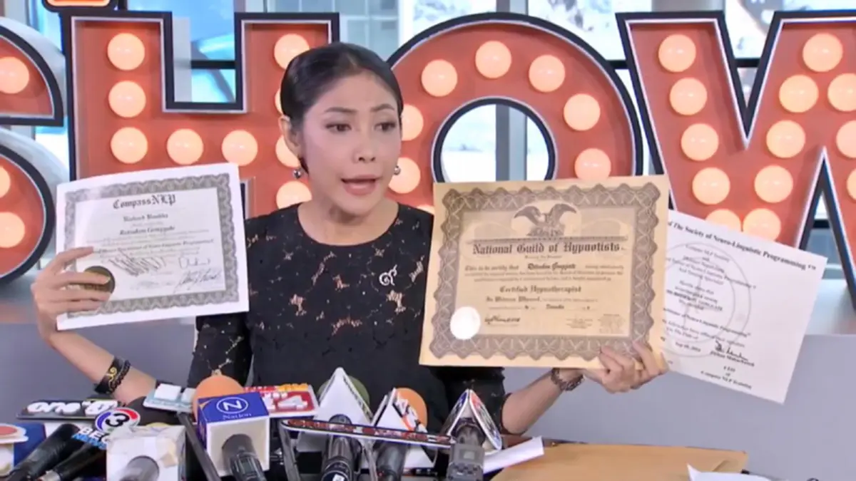 สดๆร้อนๆ!!! "ครูเงาะ" เปิดโต๊ะแถลงข่าวด่วน แฉกลับ "ครูอ้อย" ท้าชนหลักฐานขู่กรรโชก 11 ล้าน ยันเอาเรื่องกลับให้ถึงที่สุด!!? (มีคลิป)