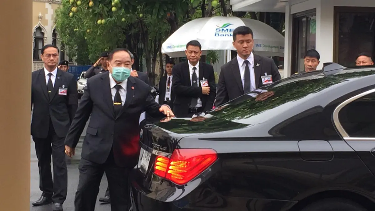 โถ!! น่าสงสาร "ลุงป้อม" เป็นหวัด เจ็บคอ เจ็บหู แต่ยังต้องมาประชุม บอก มันสำคัญ ใส่ mask มาเลย
