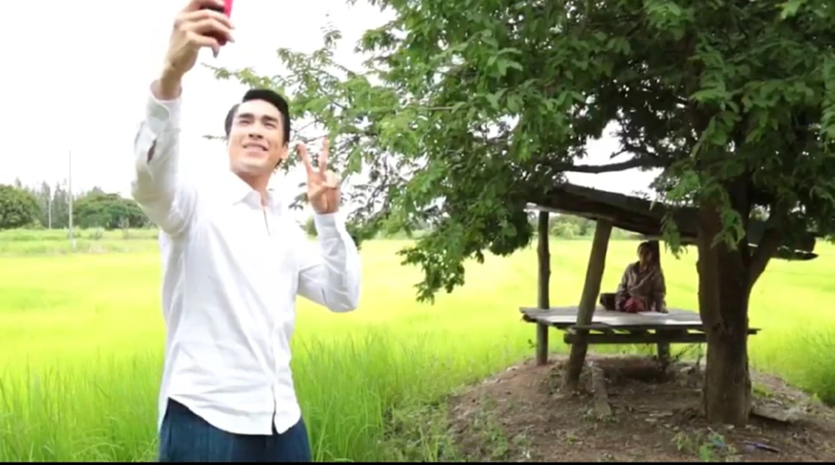 ฮือฮาอีกแล้ว!!! รายการเดินหน้าประเทศไทย  ญาญ่า เบลล่า เข้าแถวจ่อคิว เป็นพิธีกรจ้า หลังณเดชน์ สร้างเสียงกรี๊ดถล่มมาแล้ว