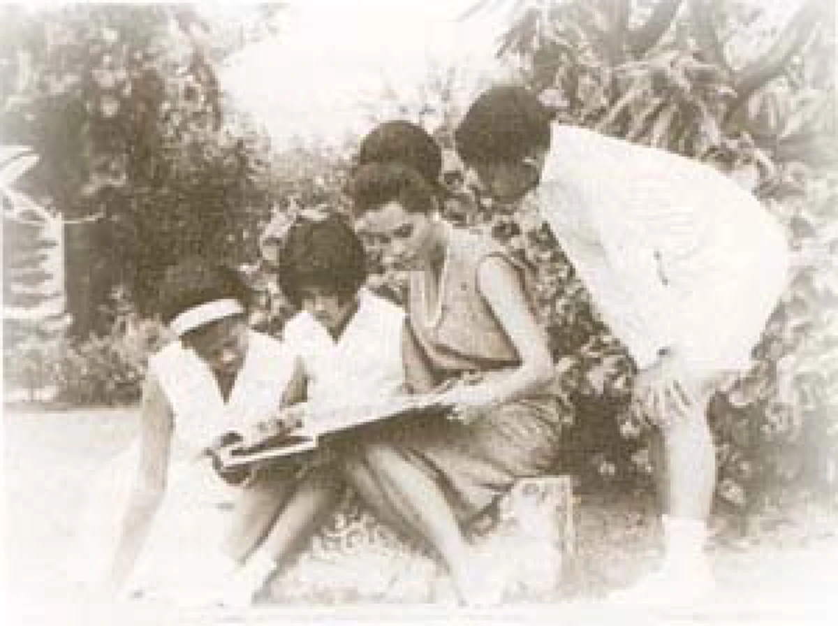 พระนามที่ถูกลืม!!! นอกจาก "สิรินธร" ยังมีพระนามเรียกเล่นที่พระองค์ทรงโปรด แต่น้อยคนจะรู้... พระนามแห่ง "เจ้าฟ้านักอ่าน เจ้าหญิงนักเขียน.."