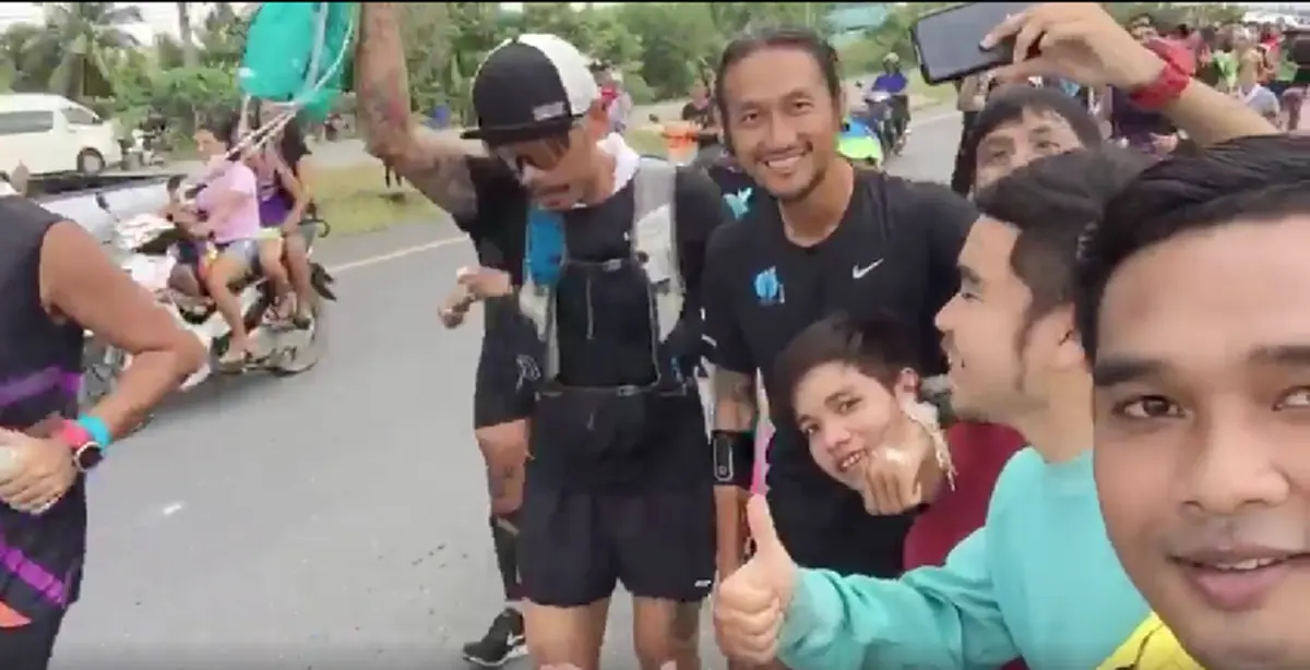 สักครั้งในชีวิต !! วัยรุ่นเมืองนคร เปิดโหมดถ่ายวิดีโอ เซลฟี่กับ "ตูน"   เปลี่ยนความคิด-ลดการบาดเจ็บ (คลิป) 