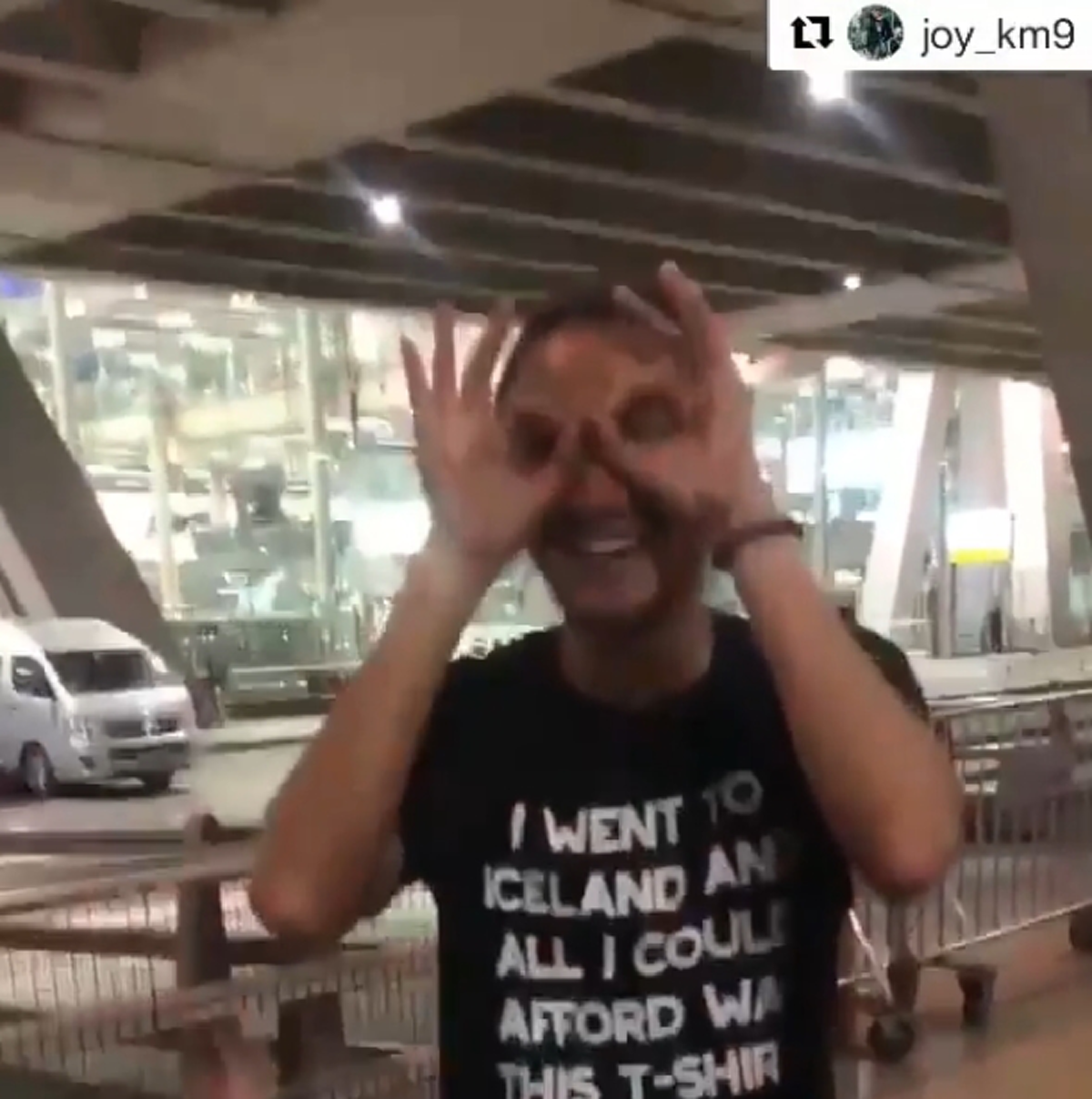 จะเกิดอะไรขึ้น เมื่อสาวกทีมสเปอร์สอย่าง "พี่ตูน" โดนท้าทำท่าฮิต"อัลลี่ชาเลนจ์"