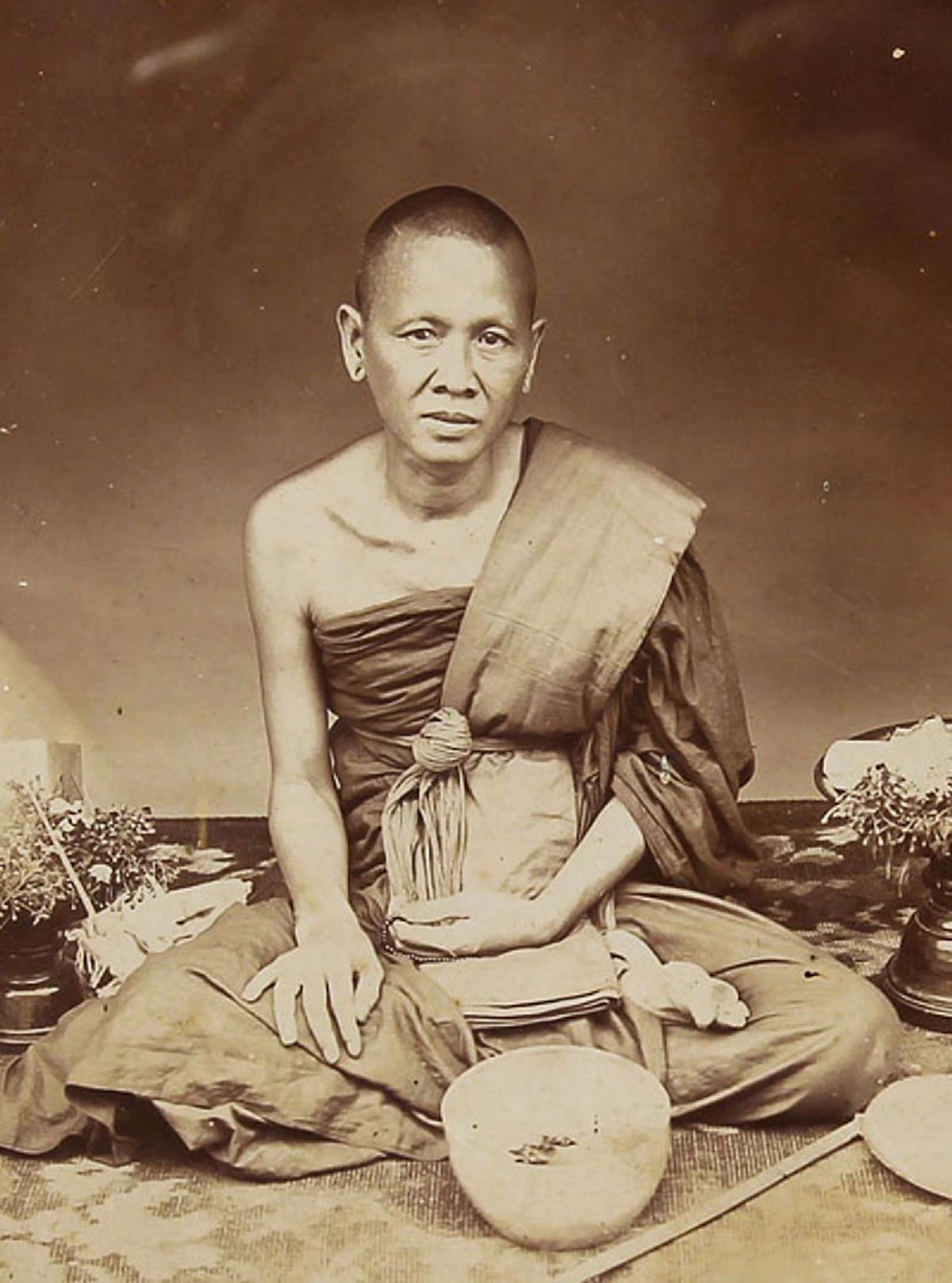 เปิดประวัติ ‘หลวงพ่อเม็ด’ วัดบึงกระจับ ศิษย์ครูบาศรีวิชัย และหลวงปู่คำมี ย้อนเล่าเรื่องสุดระทึก! จับพรายน้ำตัวเป็นๆ ดิ้นดุ๊กดิ๊ก ฟันแหลมคม!!