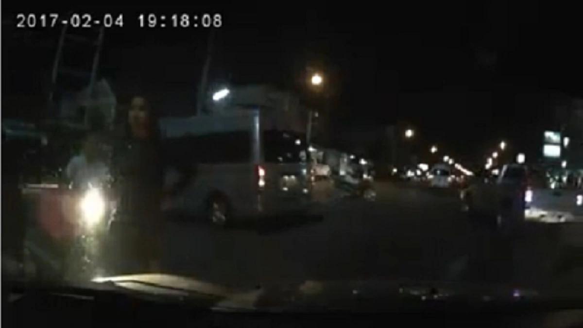 คลิปมันฟ้อง!! วินาทียิงเด็กม.4 เปิดกล้องหน้ารถ ดูกันจะๆ ฟังกันชัดๆ ใครทำอะไรไว้ ก่อนเสียงปืนดัง (ชมคลิป)