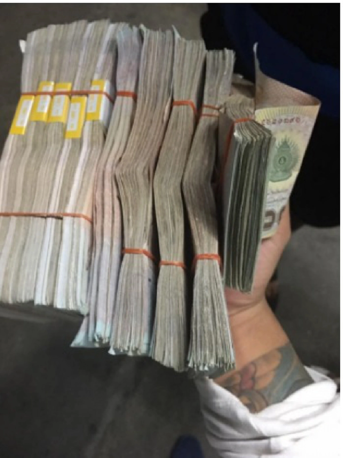 ส่องธุรกิจ !! "เสี่ยโป้" คนดัง! "เปิดบ่อนคาสิโน"ที่ต่างประเทศ ที่แท้ทำธุรกิจนี่เอง! ว่าแล้ว...ทำไมถึงรวยล้นฟ้า !! (ชมคลิป)