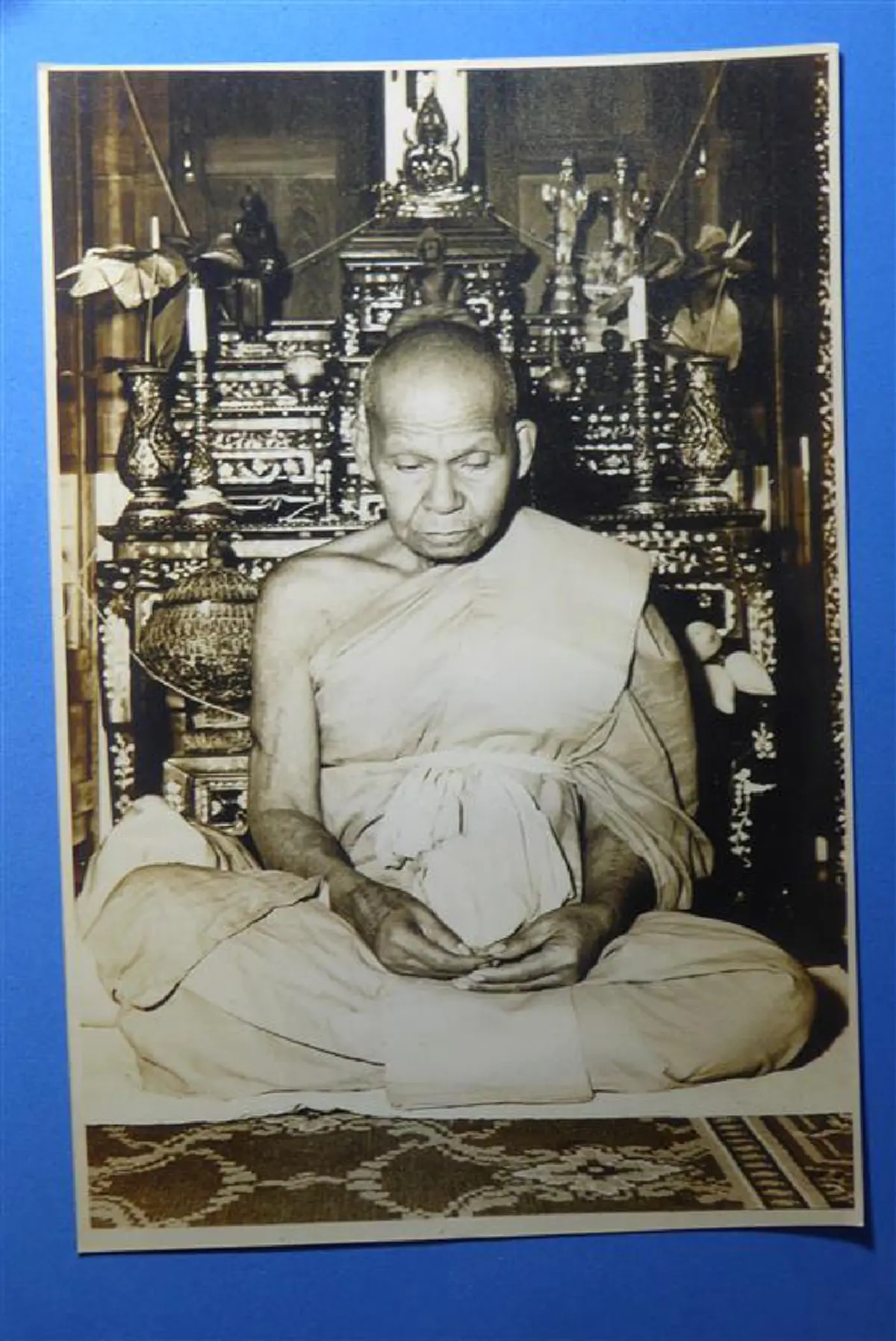 ราชะสิงห์โห มหานาธัง สิงห์หะสิงห์หา ราชะ ราชา สิงห์หะนาธัง ตำนานสิงห์งา "หลวงพ่อหอม วัดชากหมาก"เปี่ยมด้วยอานุภาพ แคล้วคลาดคงกระพัน