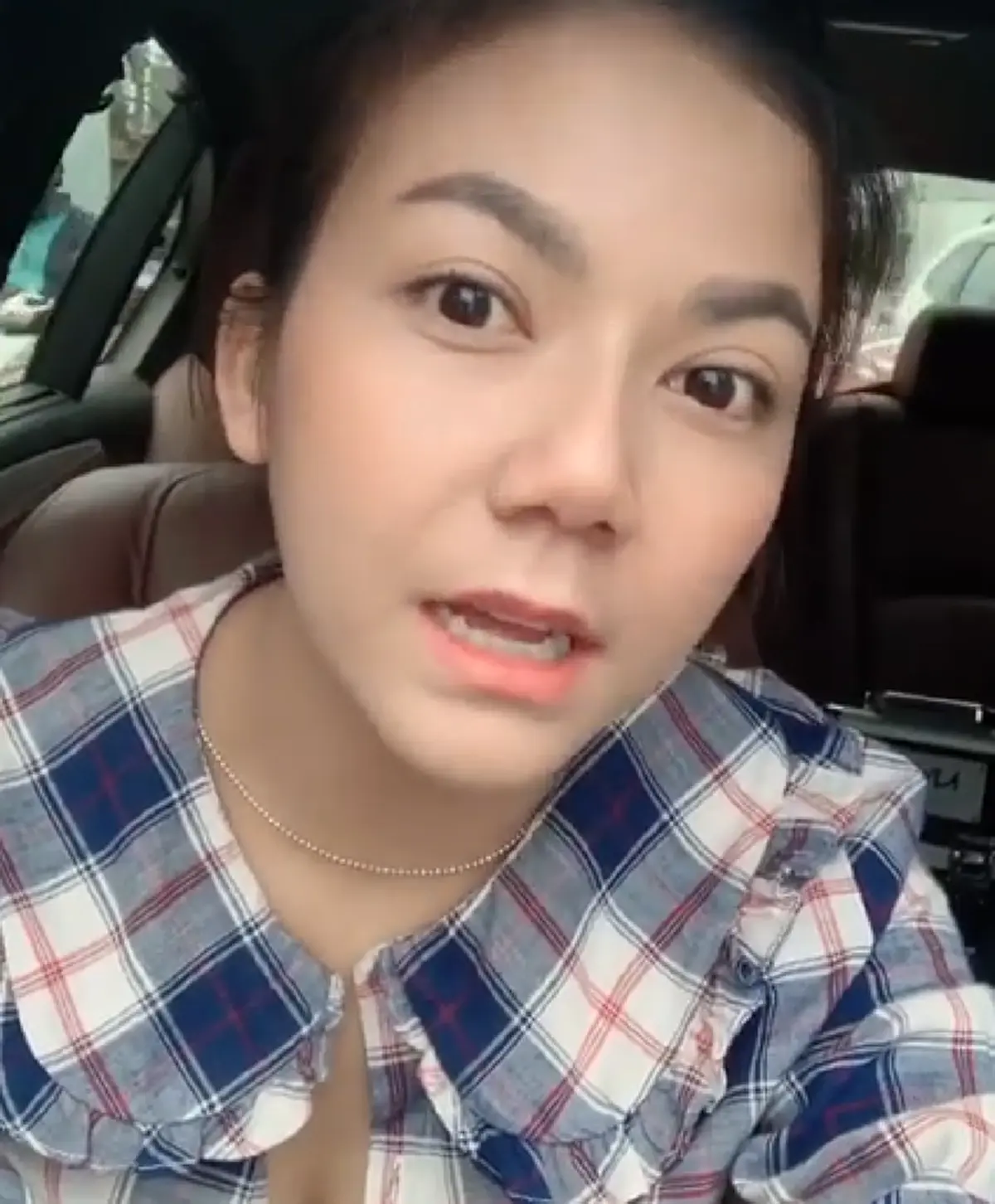 จ๊ะ อาร์สยาม โพสต์คลิปหัวร้อน คนทักมายืมเงินเยอะมาก (คลิป)