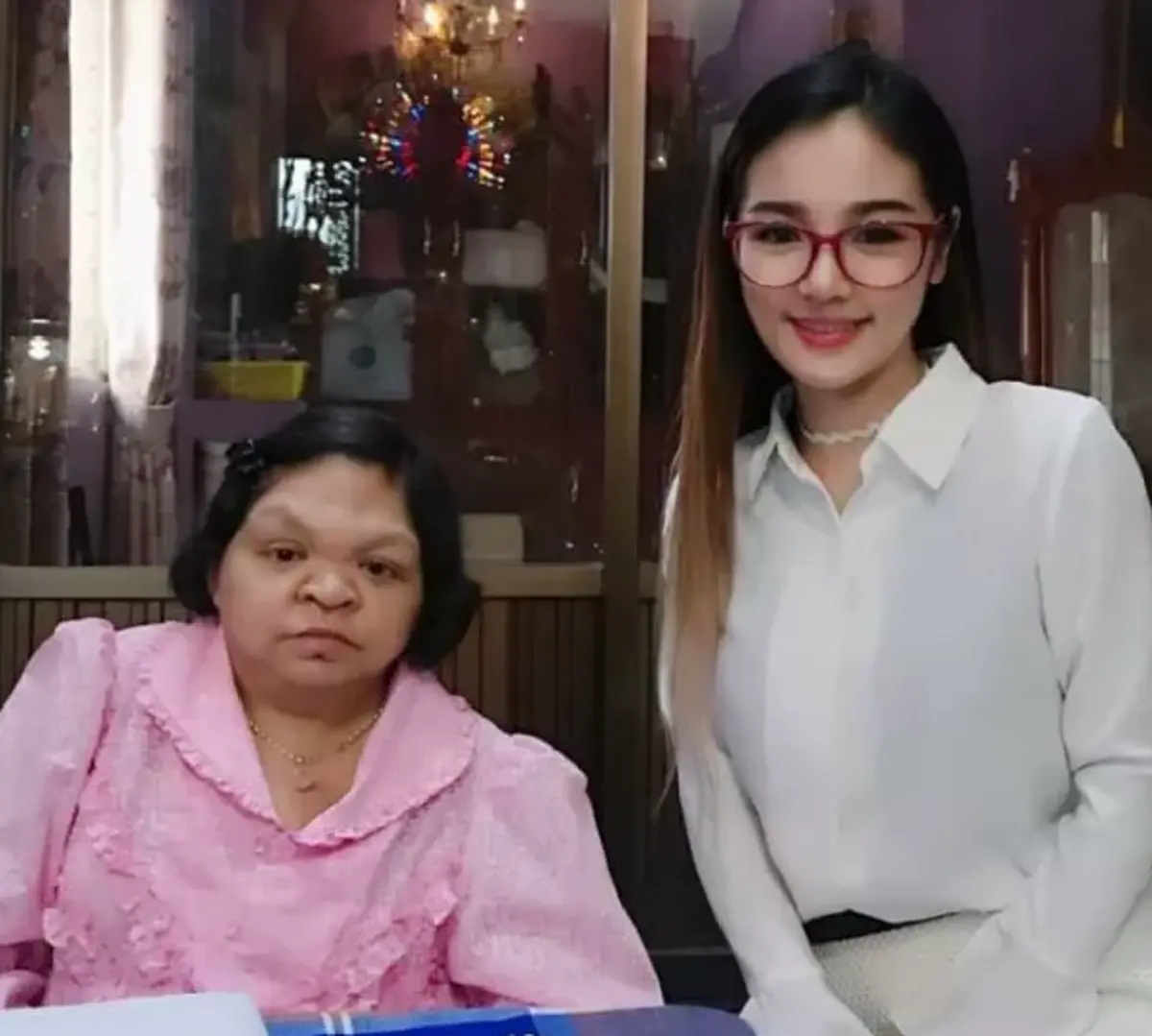 ด่วนสุดๆ!!! สื่อตปท.แพร่ข่าวใหญ่ "หมอดูอีที" สาวพม่าผู้หยั่งรู้โชคชะตา อนาคต  เสียชีวิตแล้วในวัย 58 ปี  (อ่านรายละเอียด)???