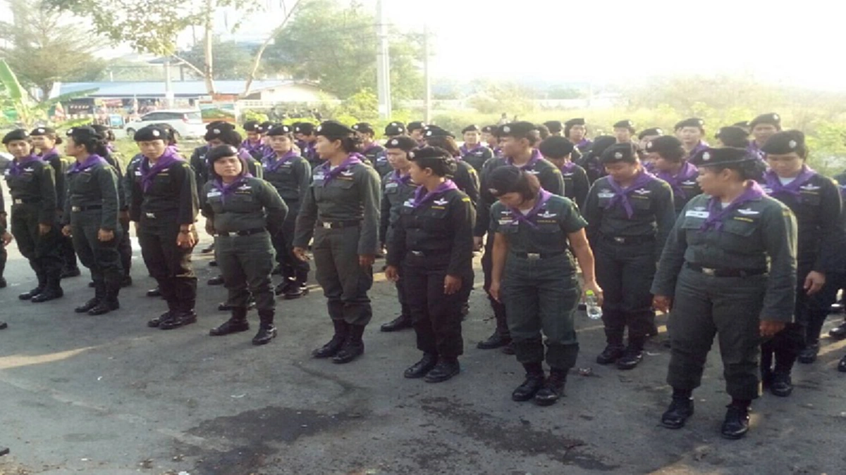 ลุ้นระทึก!! บุกค้นวัดธรรมกาย โฆษกสตช.เผยรอคำสั่งหลังพ้นเส้นตายหลายชม.แล้ว