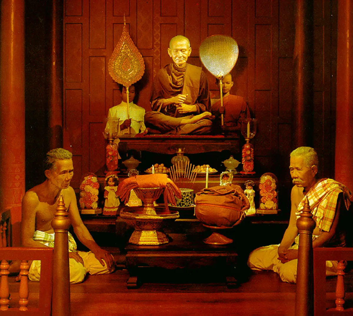 อิทธิฤทธิ์อันแรงกล้า.. ศิษย์ล้างหน้าในเรือ ทำขันตกน้ำจะลงไปงม "สมเด็จโต" ห้ามไว้..ถึงงมก็ไม่เจอ ค่อยกลับไปงมหน้าวัดระฆัง..อัศจรรย์เป็นที่สุด