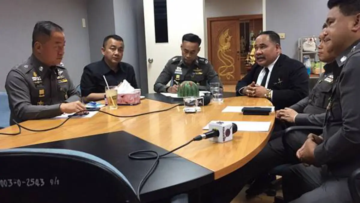 เดินหน้าชนอิทธิพล!! ทนายสงกานต์งัดหลักฐานเด็ดมัดคนแทงหัว "น้องปอนด์" ศรีวราห์จ่อลุยพื้นที่กวาดล้างแก๊งโฉดกำชับโอนกองปราบคุมคดี!!?!!