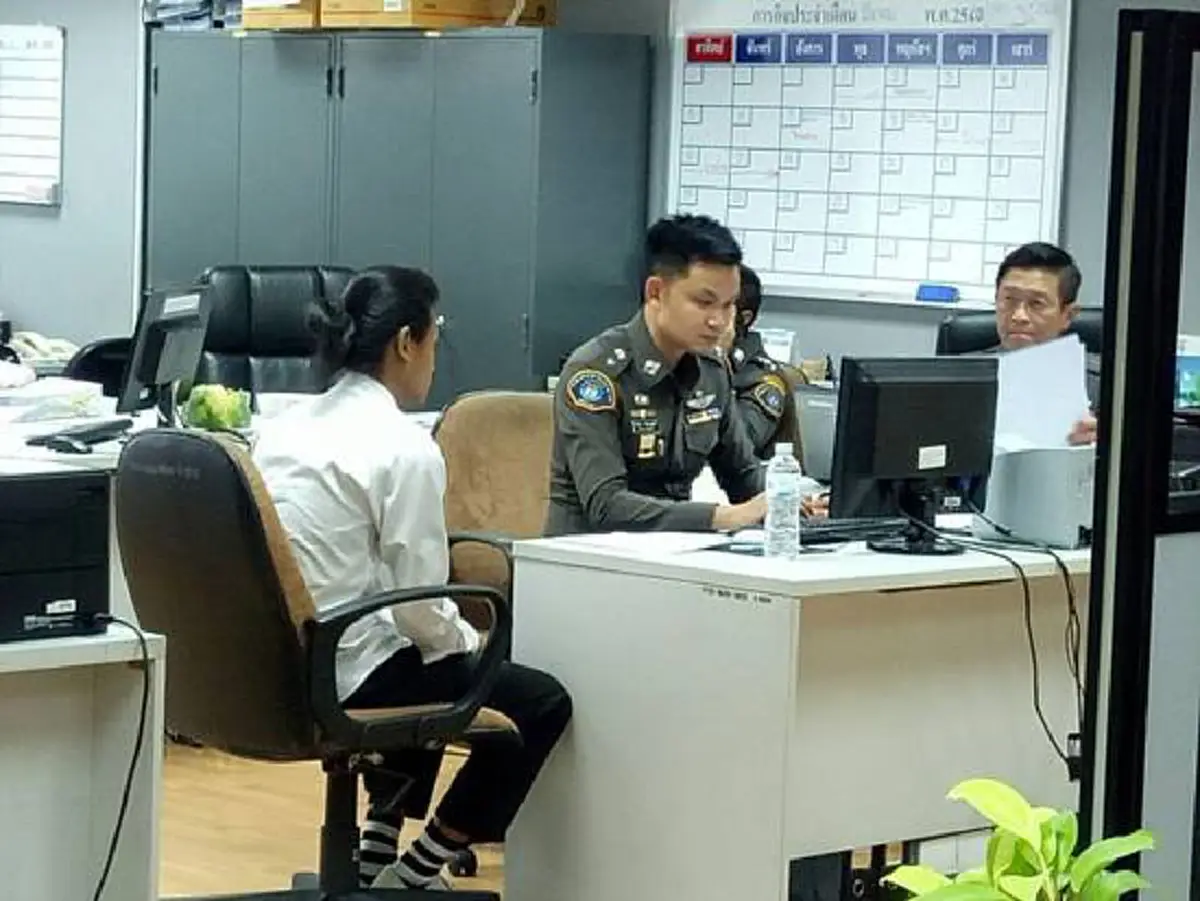 เดินหน้าชนอิทธิพล!! ทนายสงกานต์งัดหลักฐานเด็ดมัดคนแทงหัว "น้องปอนด์" ศรีวราห์จ่อลุยพื้นที่กวาดล้างแก๊งโฉดกำชับโอนกองปราบคุมคดี!!?!!