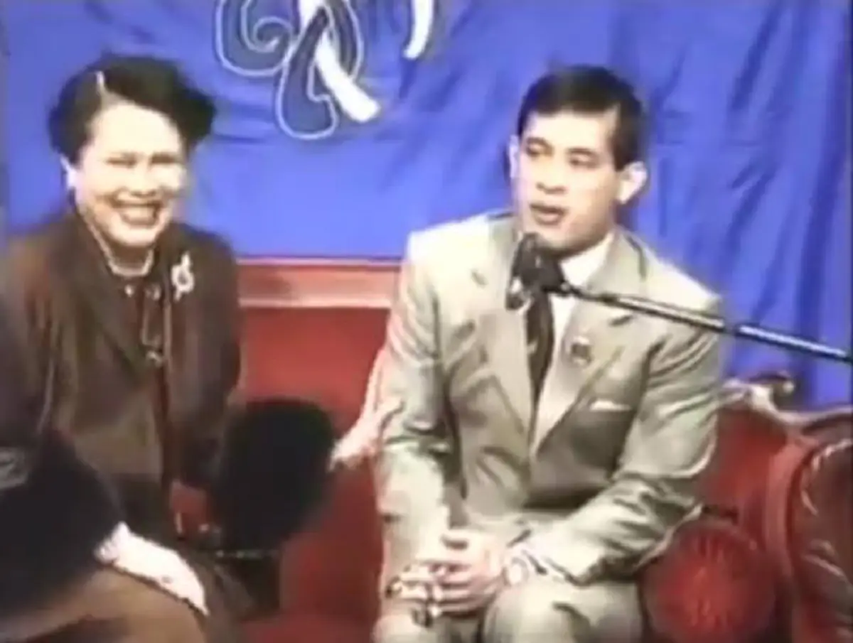 ข้าพเจ้าไม่ใช่คนพูดเก่งนัก...ย้อนวันวาน คลิปในหลวงร.10 ตรัสกับคนไทย ครั้งเสด็จเยือนสหรัฐฯ ทำเอาสมเด็จแม่แย้มพระสรวลออกมาทันที