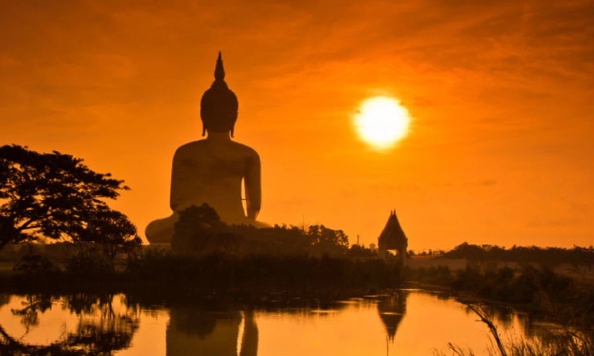 ก่อนนอน..อย่าลืมสร้างกุศล!! บทสวด “พระคาถาชินบัญชร” สวดทุกวัน วันละ ๙ จบ ช่วย“ลดกรรม” ทำให้ "รวย" ยิ่งสวดยิ่งดี เห็นผลทันตา !! (รายละเอียด)