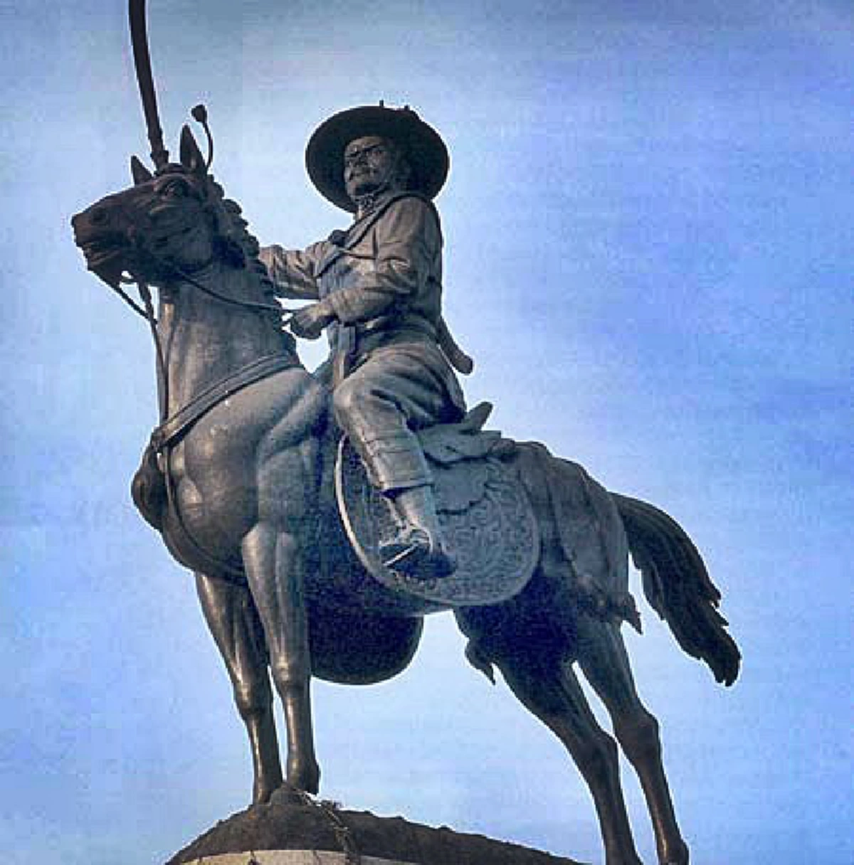 มหาบุรุษแห่งชาติไทย!! เปิดประวัติ "กรมพระราชวังบวรมหาสุรสิงหนาท" สุดยอดขุนพลคู่พระทัย "สมเด็จพระเจ้าตากสินฯและพระบาทสมเด็จพระพุทธยอดฟ้าฯ" !!