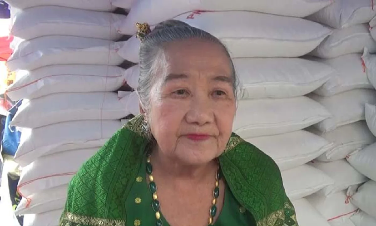 จริงหรือหลอกย้อนอดีต "เจ้าสร้อยมาลา" อ้างเป็นทายาทอดีตเจ้าลาว ขายสมบัติทำทาน