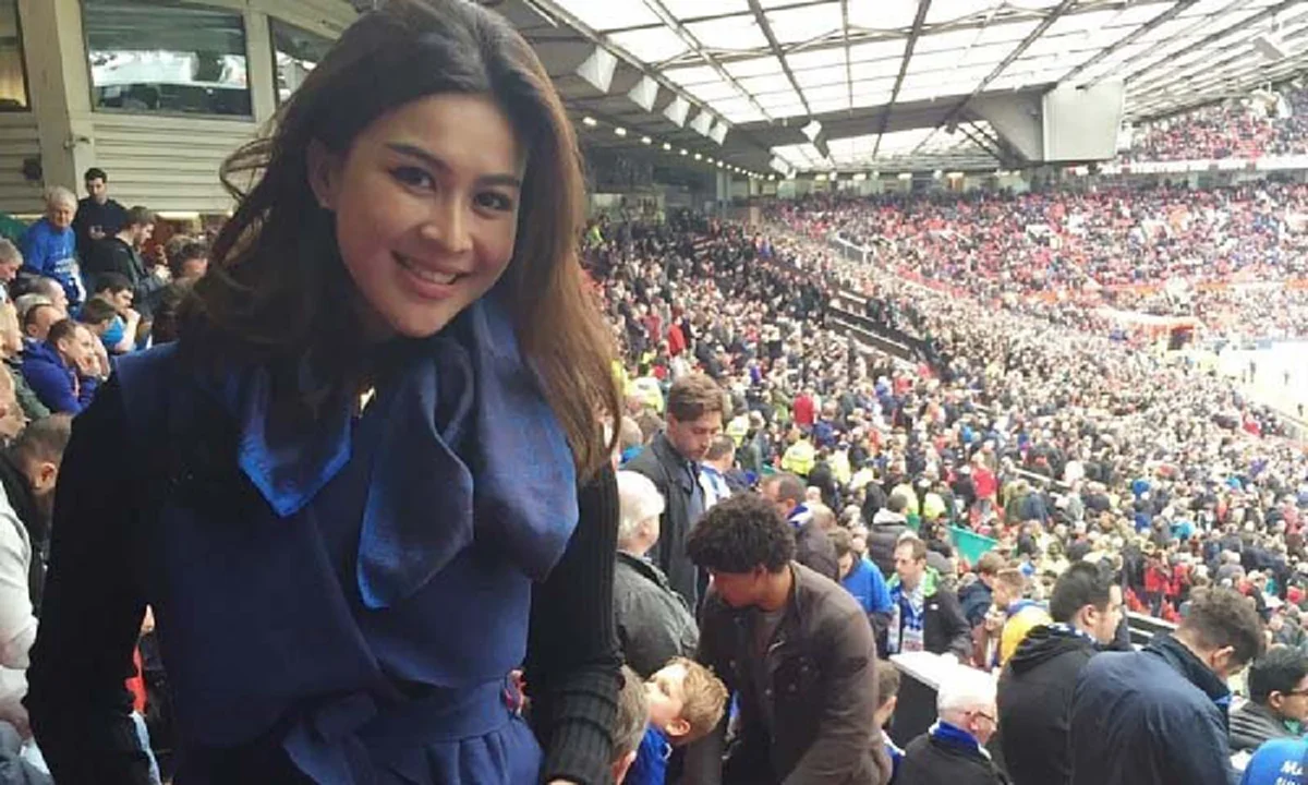 วันเกิดเศร้าสุดชีวิต พ่อแม่"จุ๋ม นุสรา" ร่ำไห้แทบขาดใจ ทำบุญเป่าเค้กHBDหน้าโลงศพลูกสาว