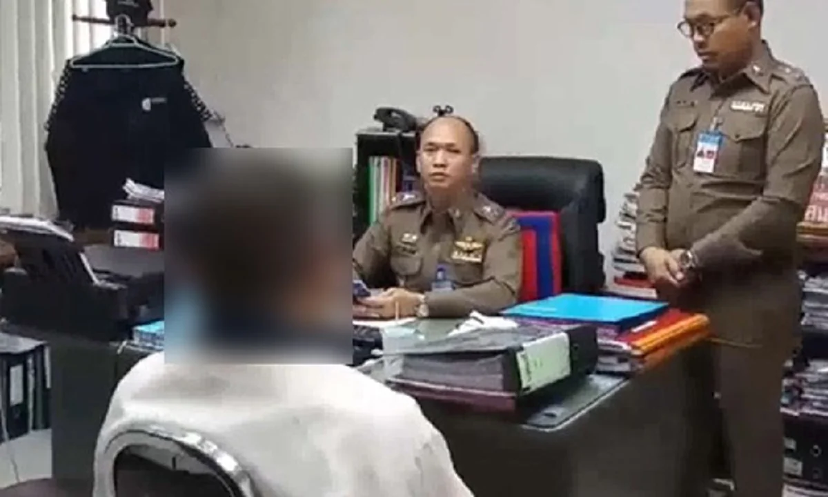 "อัจฉริยะ" บุกแพทยสภา หลังจำลองตรวจภายใน พบหมอขืนใจสาว ผิดข้อบังคับแพทยสภาด้านจริยธรรม