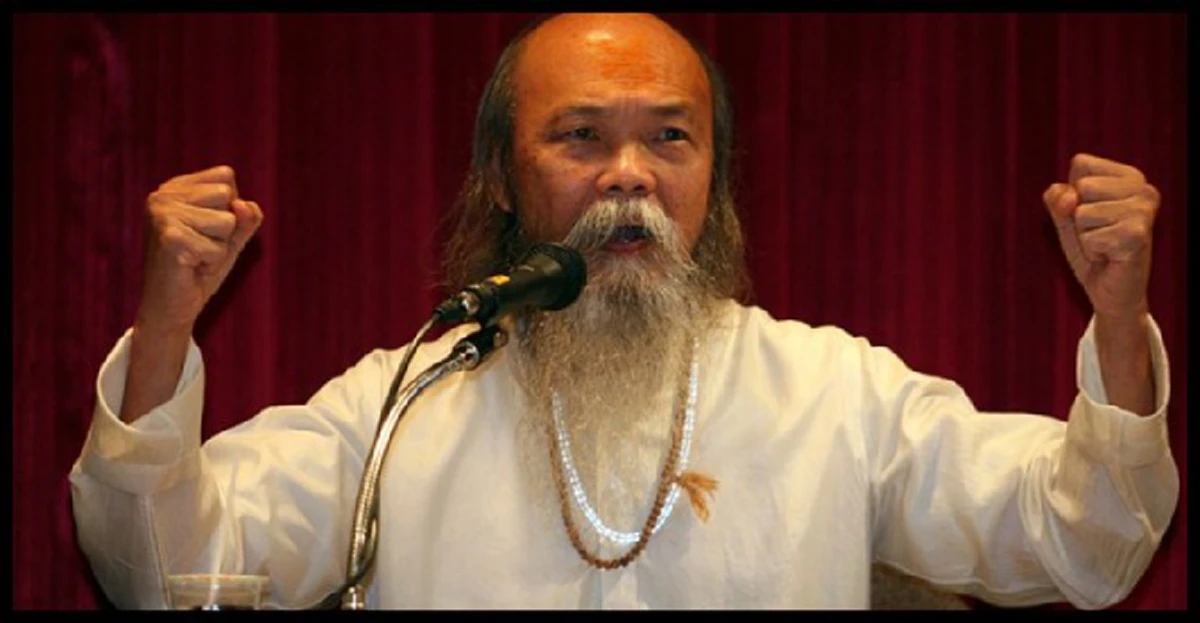 หนีศาล..เรียกเสียสละหรือ?? ฤาษีพุทธจรัล เชื่อ “ยิ่งลักษณ์” ไม่ได้หลบหนี แต่เสียสละ เพื่อให้บ้านเมืองสงบ พร้อมฝาก รบ.อย่าสองมาตรฐาน!?!