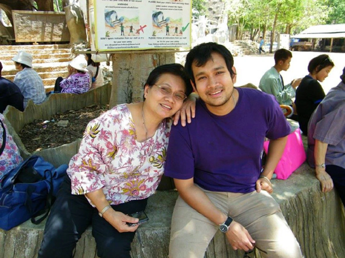 **คนทั้งประเทศยังไม่ลืม ?? เปิดภาพ 8 พระเอกชื่อดัง "หันหลังให้วงการ" อย่างถาวร ! แต่แฟนคลับยังคับคั่งเหมือนเช่นเคย ! (ภาพ)