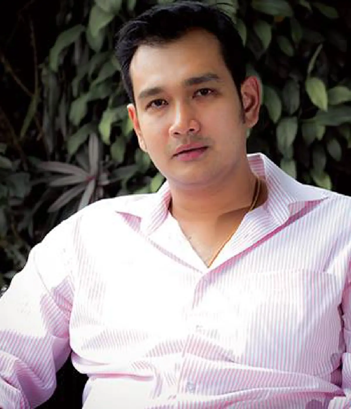 **คนทั้งประเทศยังไม่ลืม ?? เปิดภาพ 8 พระเอกชื่อดัง "หันหลังให้วงการ" อย่างถาวร ! แต่แฟนคลับยังคับคั่งเหมือนเช่นเคย ! (ภาพ)