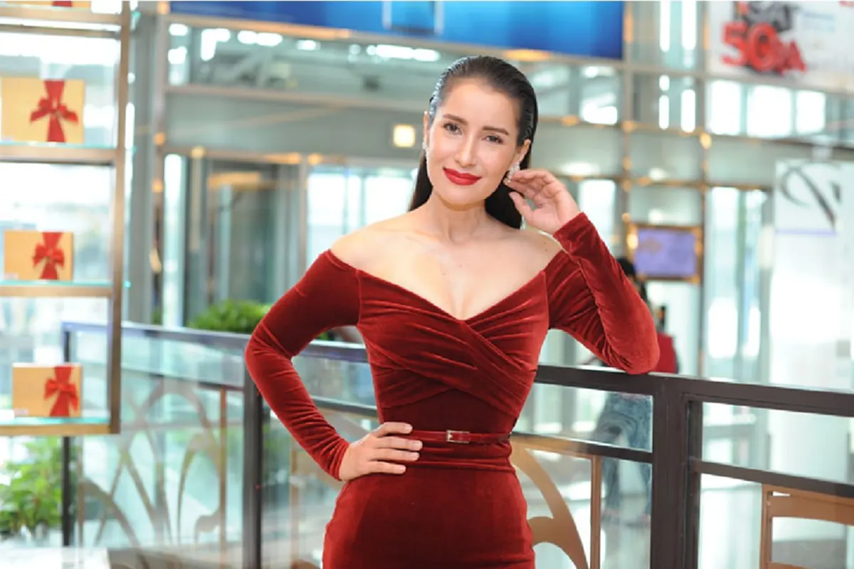 *ตะลึงตาโต!!! เผยโฉมหน้า "7ดาราชื่อดังของไทย"บ้านยากจน แต่สู้ชีวิต จนชีวิตพลิกผัน กลายเป็น"ซุปตาร์"ที่มีชื่อเสียงและเงินมหาศาล!!! (เนื้อหา)