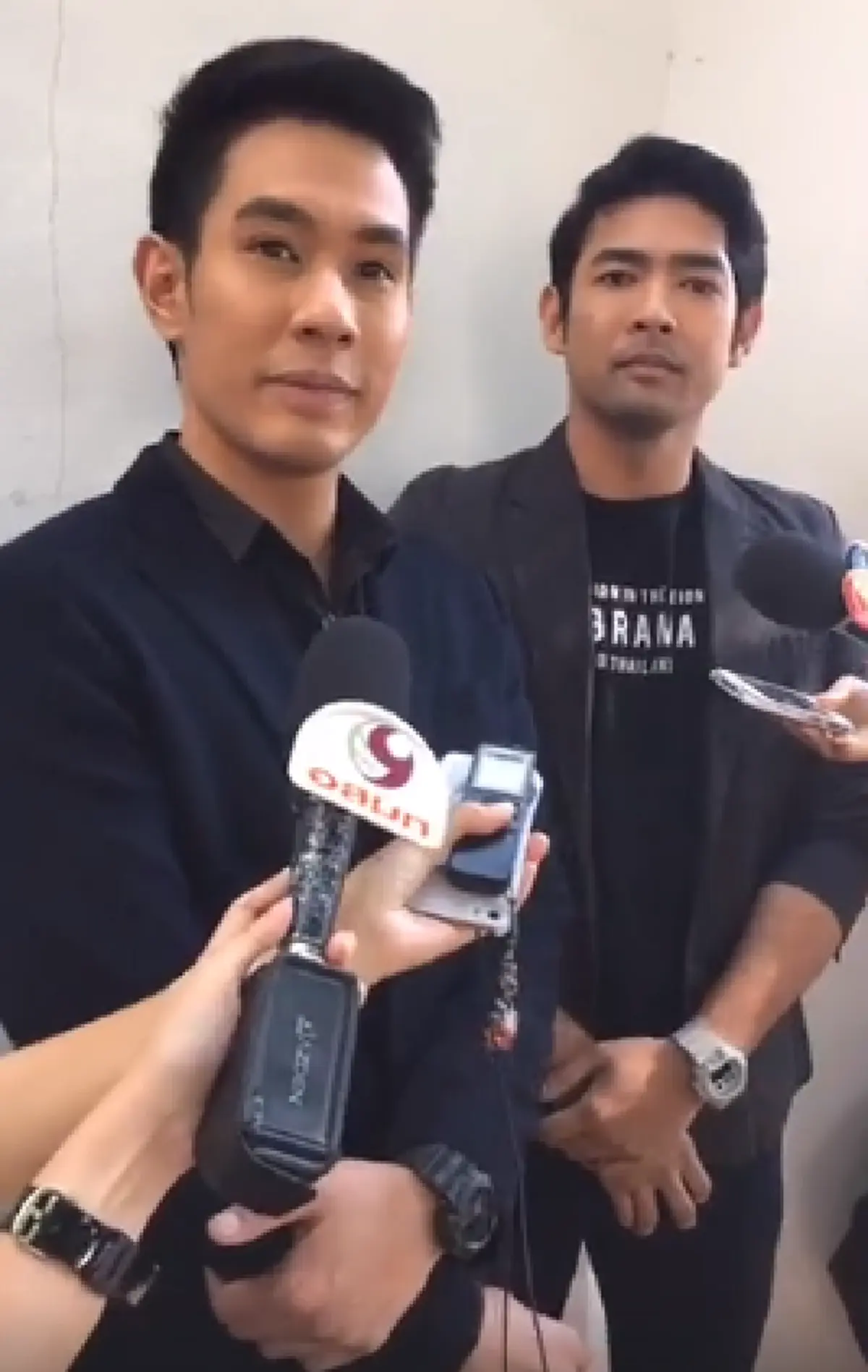 อ๋อม-อานัส เปิดใจหมดเปลือก กรณีถ่ายรูปคู่ไซซะนะ หวั่นแฟนคลับเข้าใจผิด !! (รายละเอียด)