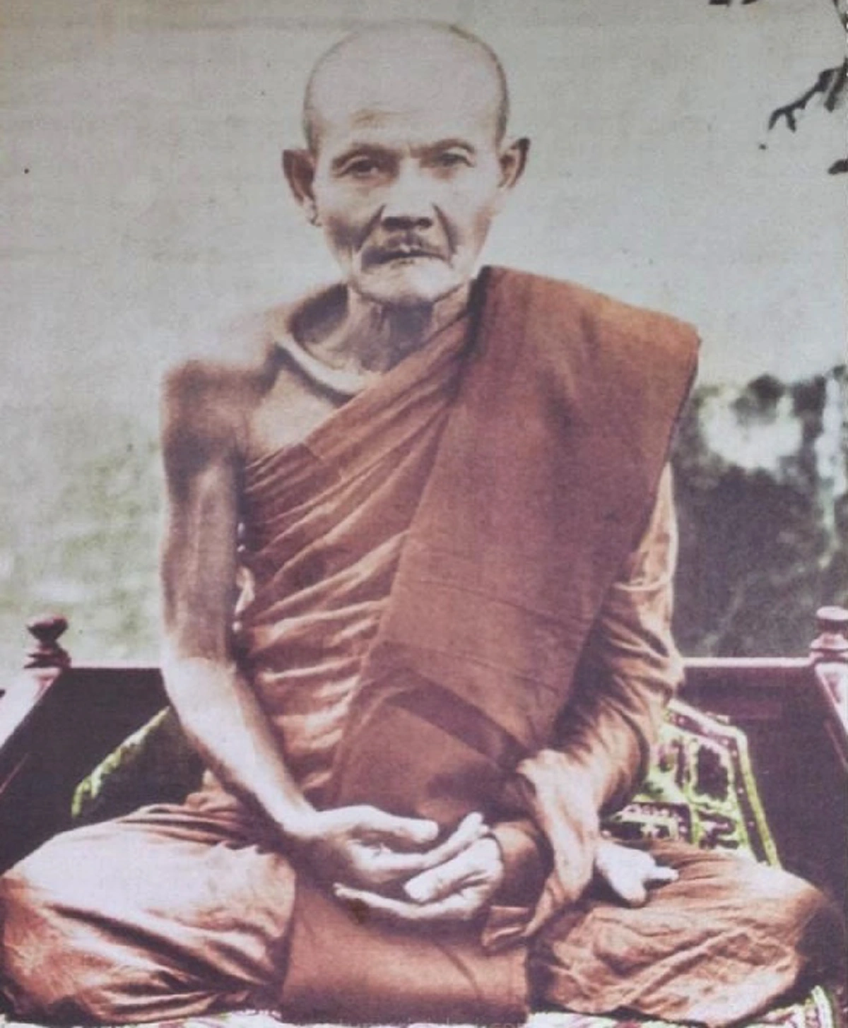 น้อมกราบรำลึก!! ๑๑ พฤศจิกายน วันละสังขาร "หลวงปู่มั่น ภูริทัตโต" บูรพาจารย์แห่งพระวิปัสสนากรรมฐาน พระอาจารย์ใหญ่แห่งกองทัพธรรมสายพระป่า !!