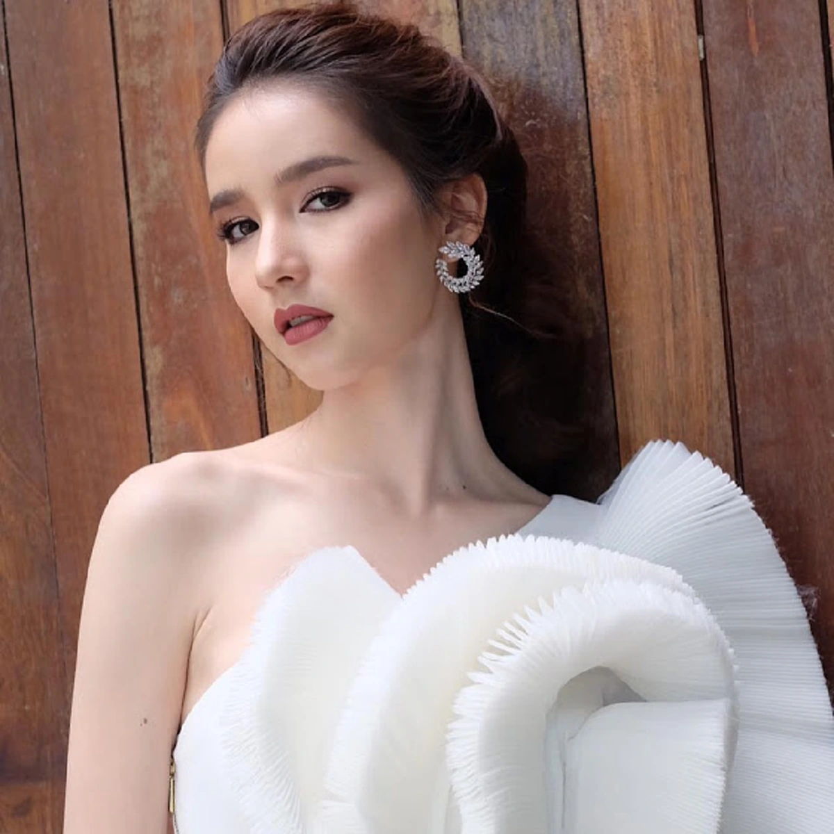 ***แทบไม่อยากเชื่อ !!! 9 เรื่องสุดพีคของ "โยชิ รินรดา" สาวเทียมที่สาวแท้อย่างเราๆยังต้องยอมเธอ บอกเลยหนุ่มๆห้ามพลาด !?