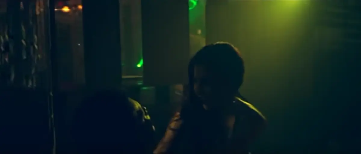 "ชาติฉกาจ" ผู้กำกับเอ็มวี "บันไดสีแดง" ให้ฮิวโก้ หลังโดนแบน อธิบายที่มาเอ็มวี ช็อตต่อช็อต ที่ฟังแล้วมีซี้ดตาม แรงได้อีก !! (มีคลิป)