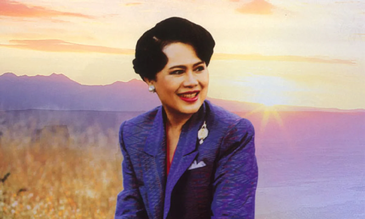 "สมเด็จพระราชินี" ในรัชกาลที่ 9  ทรงพระราชทานคำขวัญวันแม่ ปี 2560