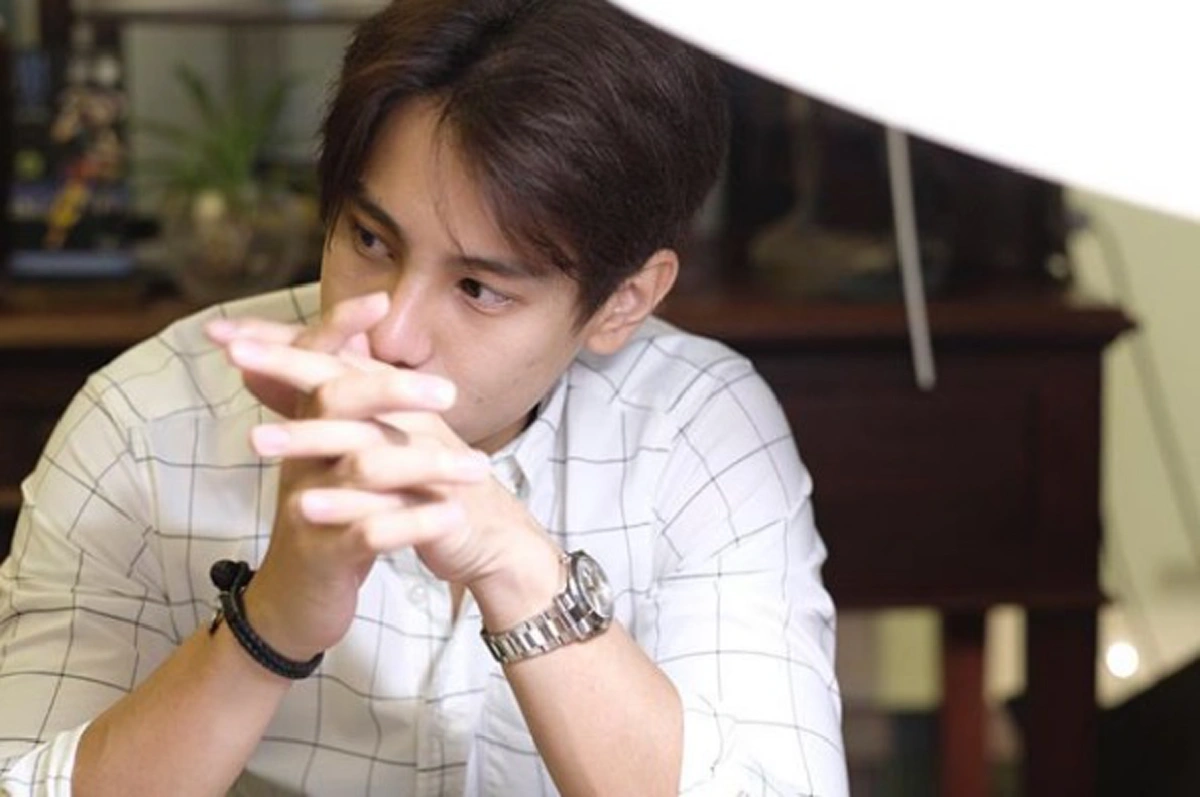 ช็อกสุดๆ!! "แบงค์ อาทิตย์" เปิดใจ ครอบครัวสุดเศร้าหลังรู้ข่าว "ไฮโซเชอรี่" ญาติสนิทถูกกิ๊กหนุ่มฟาดหัวโหดจนดับสลด??