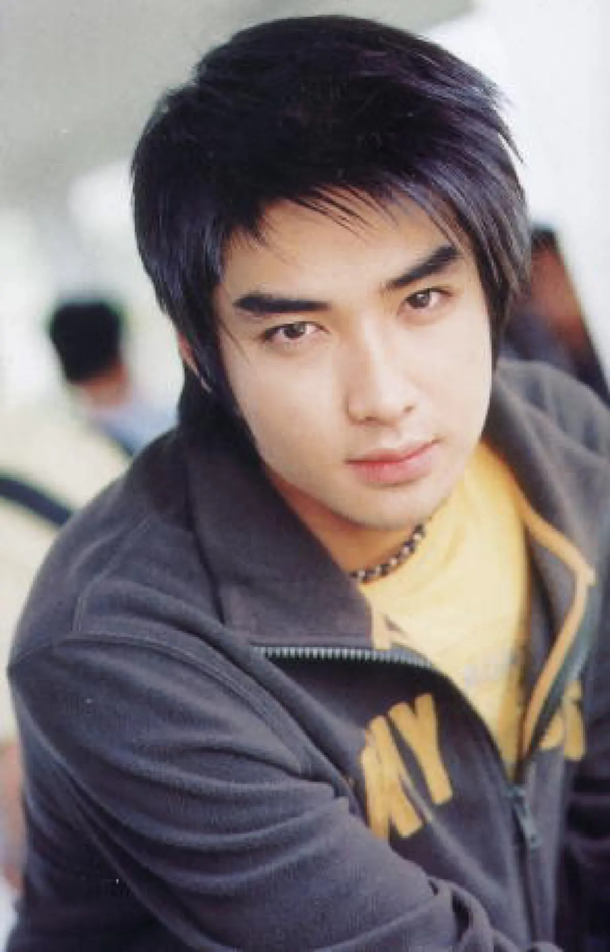 พวกเรายังคงคิดถึง  .. ย้อนรำลึกถึงยุคนั้น วง “ดีทูบี” ในตำนาน..ที่อยู่ในความทรงจำเสมอ เหล่าแฟนเพลงร่วมพิธีทำบุญครบรอบการจากไปของ “บิ๊ก"