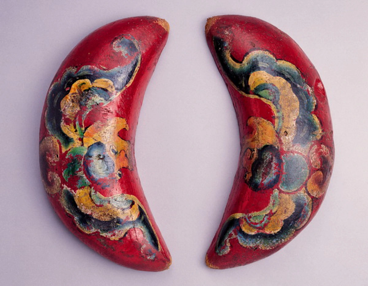 สื่อสารกับเทพเจ้า ด้วยไม้เสี่ยงทาย “เซ้งปวย” ใช้กันมาแต่โบราณ แต่มั่นใจว่าหลายคนยังใช้ผิดๆ อยากมีไว้ใช้เสี่ยงทายที่บ้านให้ทำตามนี้เลย