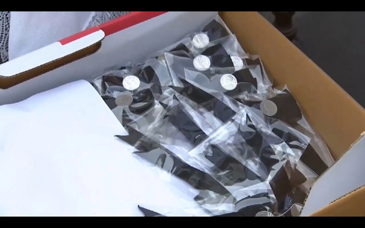 แสดงความรู้สึกยากที่จะลืม!?!? สมเด็จพระเทพฯรับสั่ง ให้สอนประชาชนทำดอกไม้จันทร์(มีคลิป)