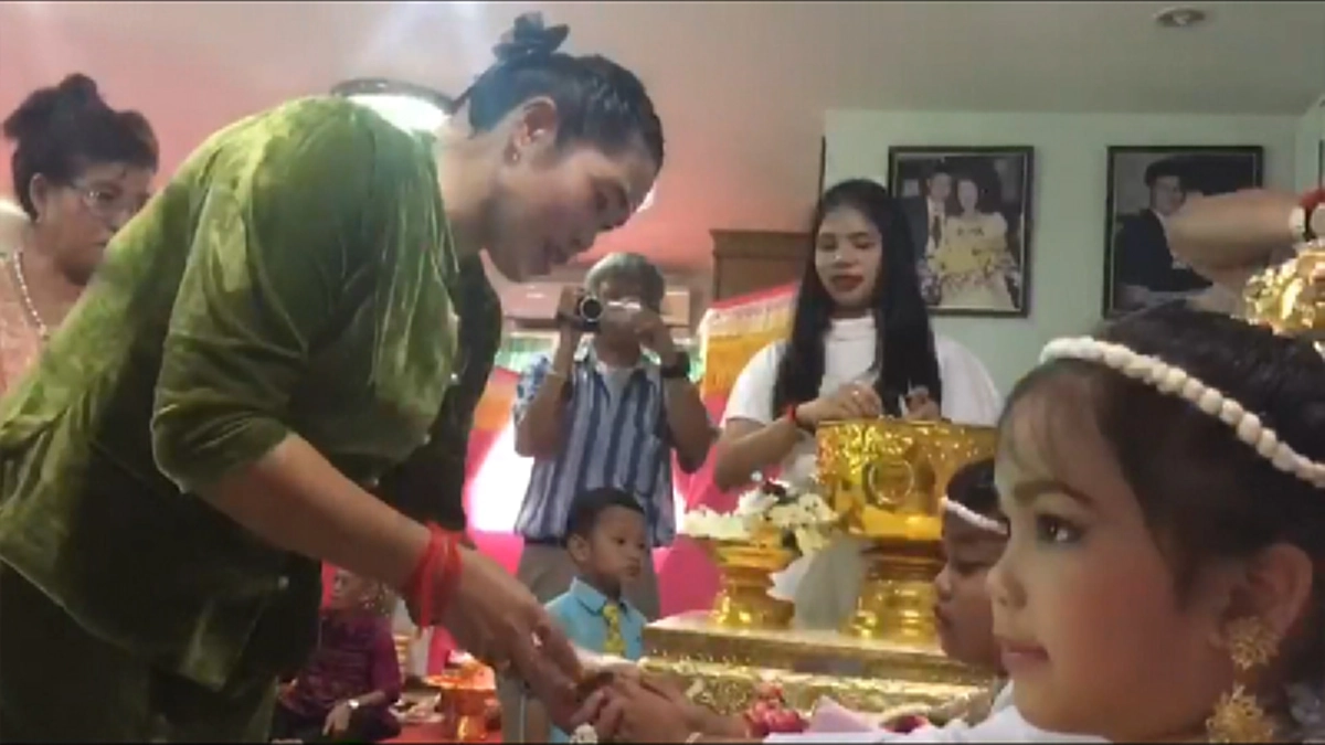 แต่งงานแก้เคล็ด แฝดชาย-หญิง 6 ขวบ (มีคลิป)