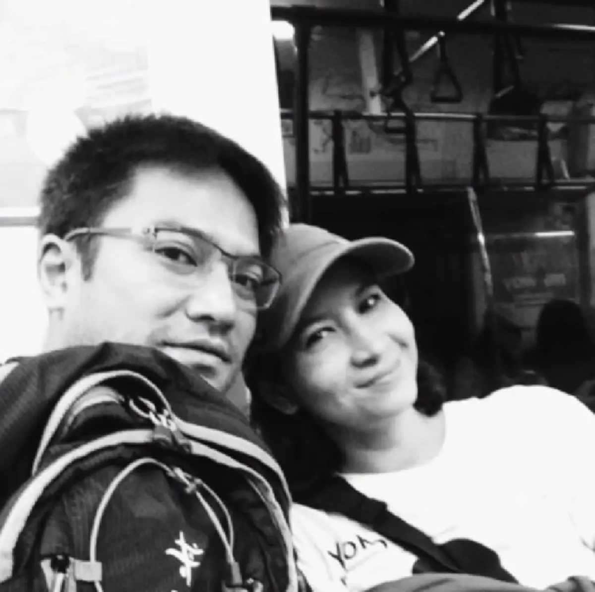 ย้อนดูไทม์ไลน์ เส้นทางรัก "หมิว-ก้อง" หวานอมขมกลืนนาน 16 ปี ก่อนปิดฉากรัก สะท้านวงการบันเทิง!!