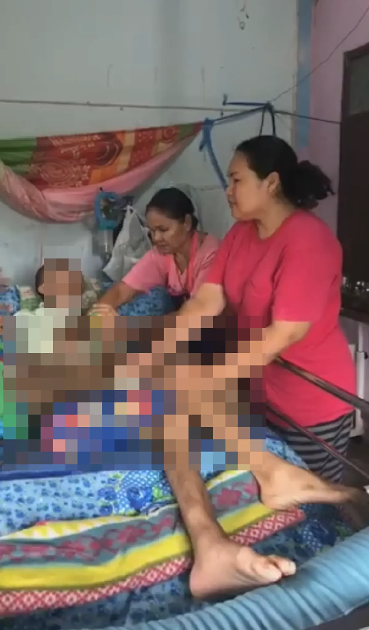 ความหวังของครอบครัวสลาย!!“แม่”เล่าทั้งน้ำตา“ลูกชาย”ออกไปทำงาน 6 วัน เกิดอุบัติเหตุ!!นอนติดเตียงเป็นเจ้าชายนิทรา ซ้ำร้ายครอบครัวสุดแสนลำบาก