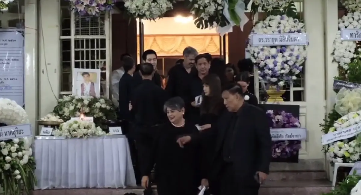 "อุ๋ย มณีรัตน์" เปิดใจ วินาทีเอ่ยร่ำลา "โอ วรุฒ" หน้าโลงศพ ขอมาส่งอดีตคนรักสู่สรวงสวรรค์