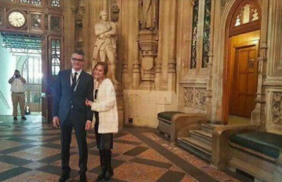 ย้อนชีวิตรักวุ่นๆ แบบฉบับ "ขวัญ อุษามณี" ก่อนเปิดตัวหนุ่มใหม่ "ไฮโซแพทริก" ทายาทโรงแรมดัง