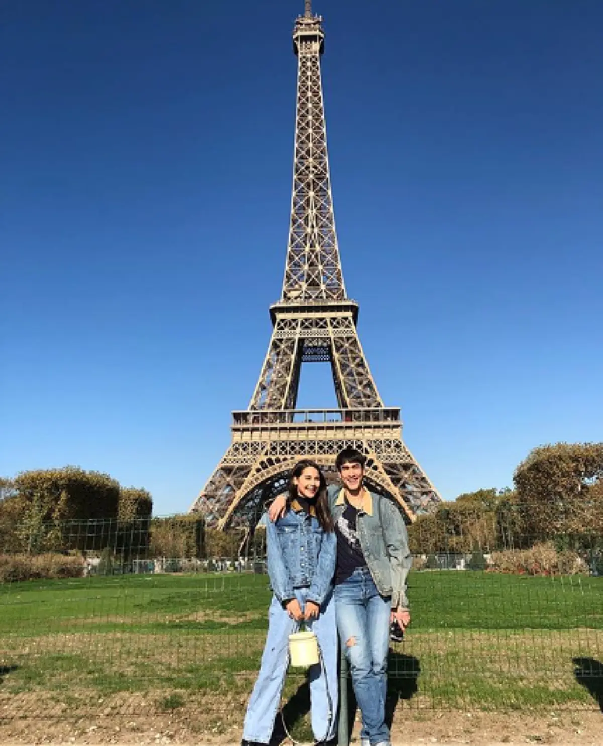 ฟิน "ณเดชน์" ตอบชัดสถานะ "ญาญ่า" หลังทริปหวานปารีส