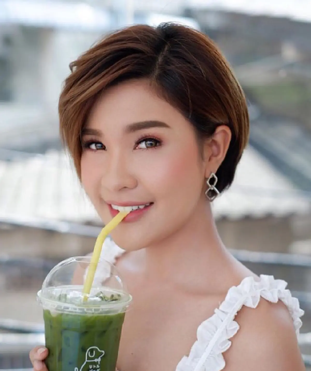 พ่อตาเป็นปลื้ม ลูกทุ่งสาวเสียงดี \"เปาวลี\" ควง \"เอิร์ธ\" หวานใจบินสวีทไกลถึงอิตาลี พร้อมครอบครัว